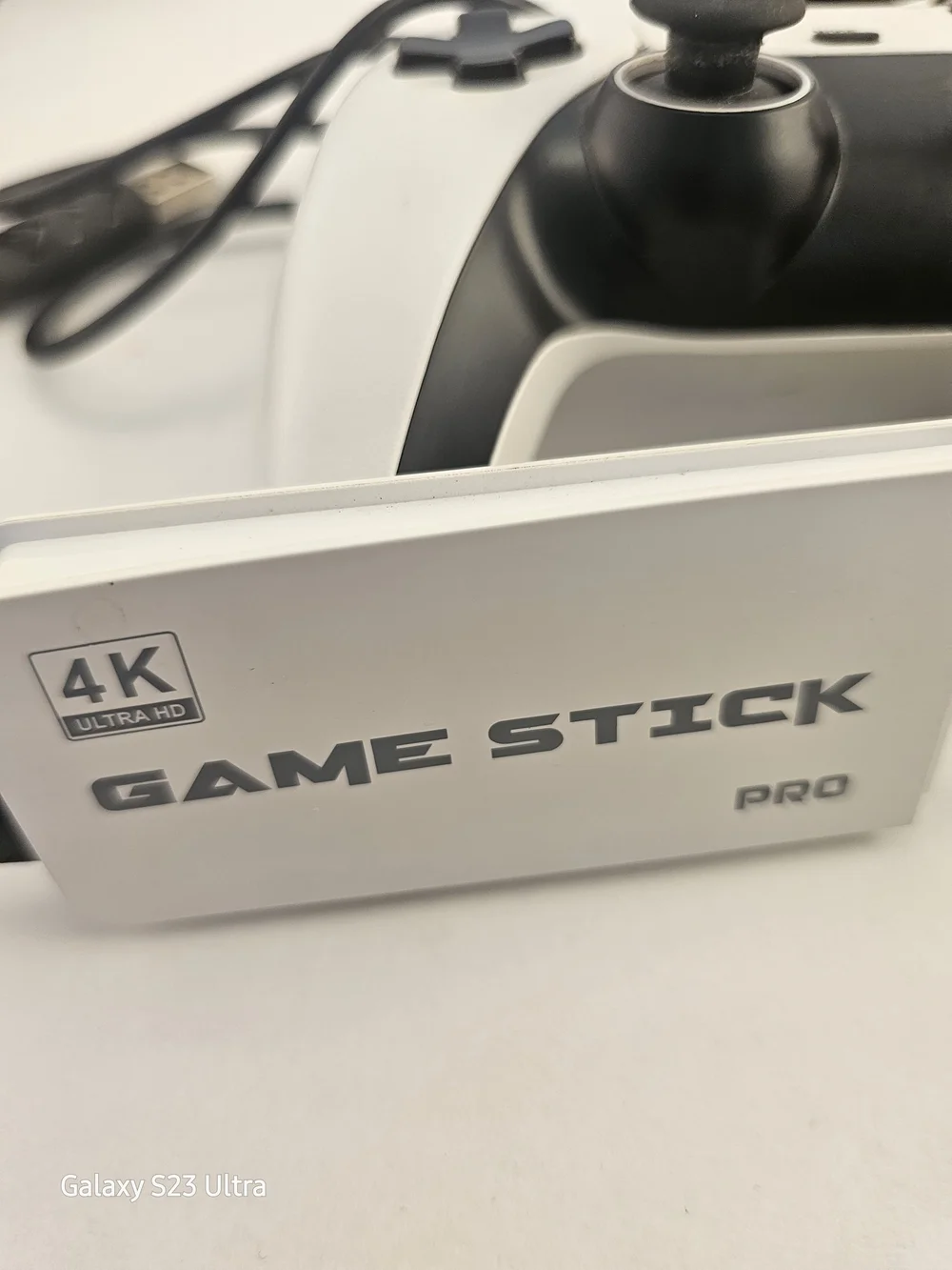 White and Black Wireless Style Game Controller with HDMI Game Sticks